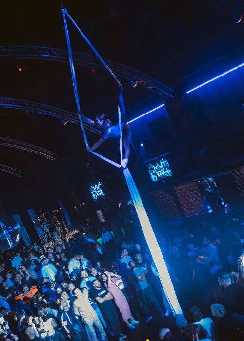 Taniec na szarfach, Kaif Warsaw